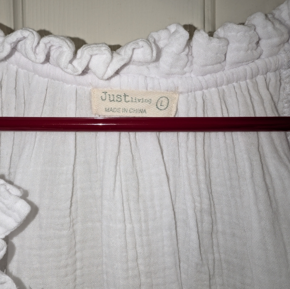 Large Just Living All White Ruffle Neckline Short Sleeve Blouse - Picture 3 of 5